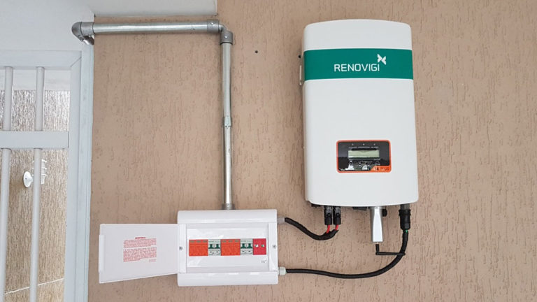 Entenda os diferenciais do Microinversor – Energia Solar Economia